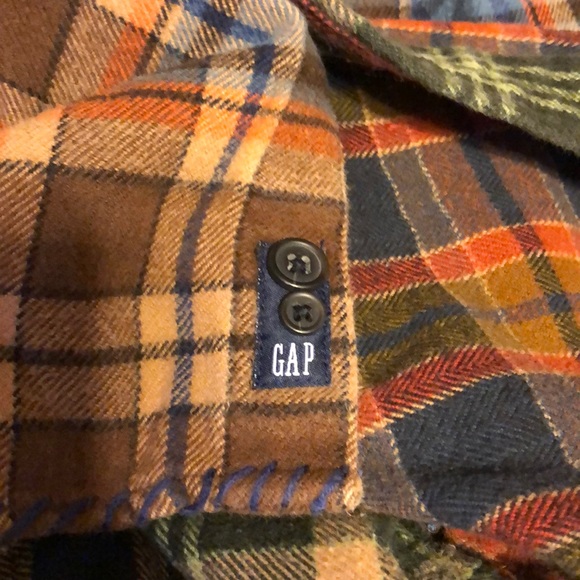 GAP - Picture 6 of 7